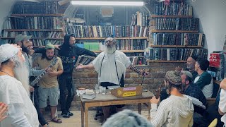 תיקון הכללי הרב שלום סבג וחברים מטורף🪬ד׳ בכסלו ה׳תשפ״ו  דן בן יעקב🇮🇱(לעילוי נשמת אברהם בן קלרה) (הרב שלום סבג) - התמונה מוצגת ישירות מתוך אתר האינטרנט יוטיוב. זכויות היוצרים בתמונה שייכות ליוצרה. קישור קרדיט למקור התוכן נמצא בתוך דף הסרטון