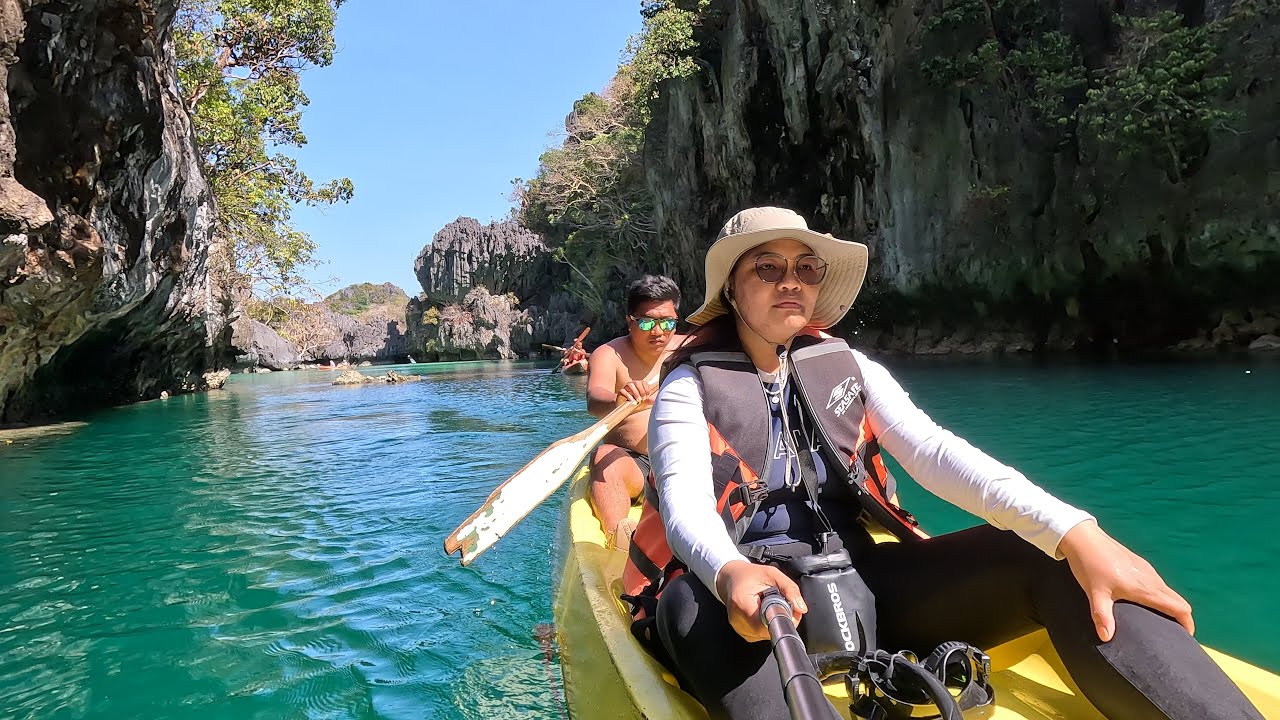 Experience virtual kayaking tour in Small Lagoon.