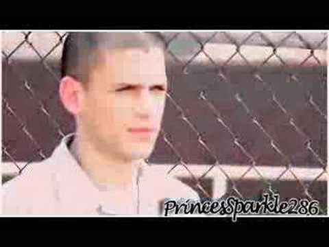 Michael/Veronica - Little Miss Obsessive