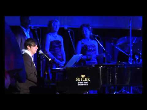 download lagu mp3 mp4 Fix You Coldplay Jahr, download lagu Fix You Coldplay Jahr gratis, unduh video klip Fix You Coldplay Jahr