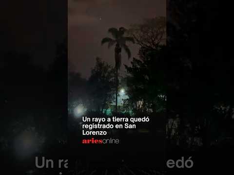Un rayo a tierra quedó registrado en San Lorenzo