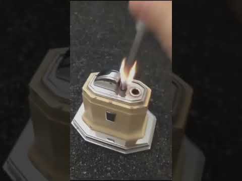 Vintage Ronson touch tip lighter from the 1930s