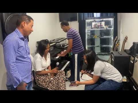 ISAORANAY IANAO (Bessa) - SANDRA & LOVATIANA