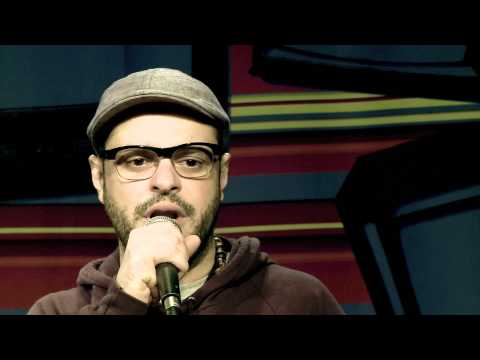 Ogi e o convidado Rodrigo Brandão falam da nova cena do rap brasileira no Estúdio Showlivre