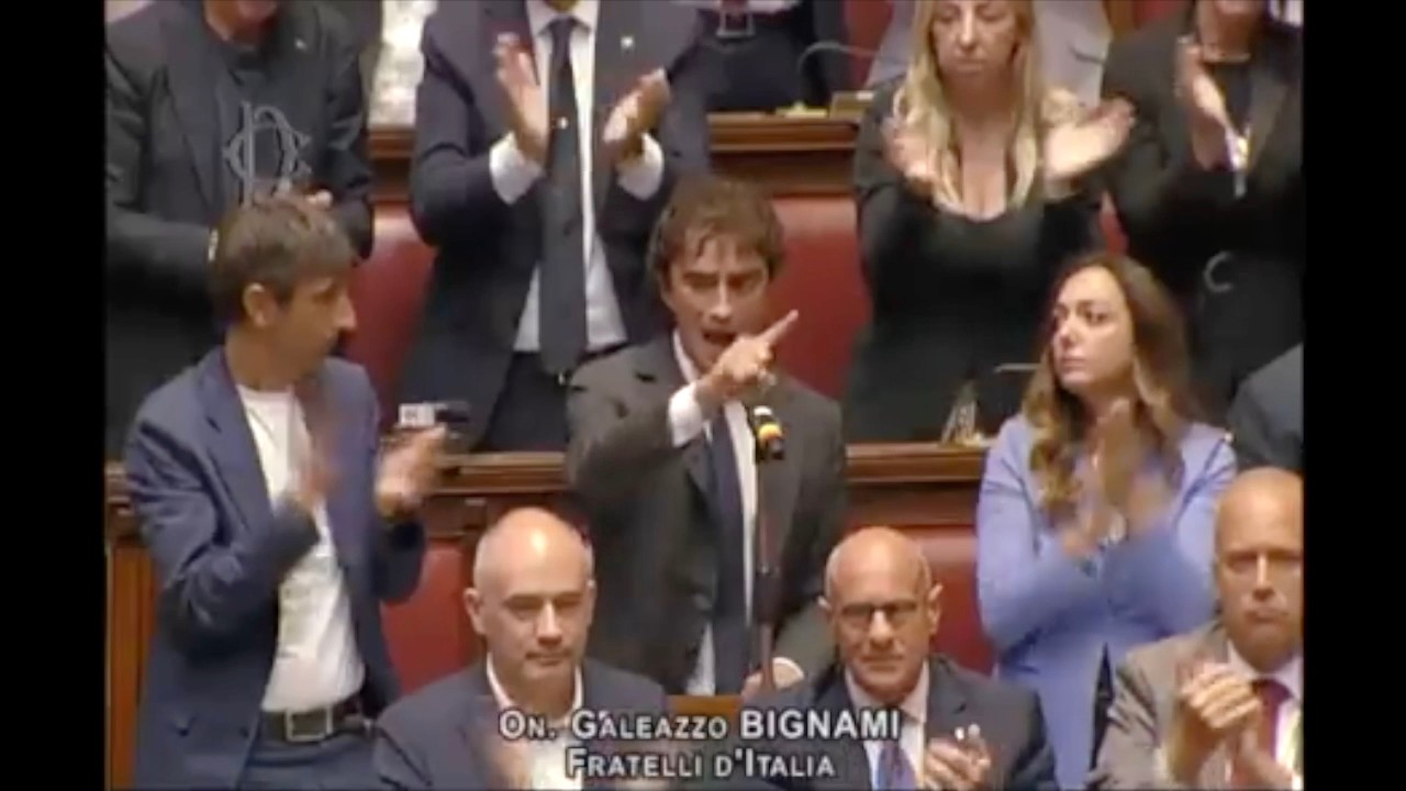 🔴 SCOPPIA LA BUFERA IN AULA, BIGNAMI ATTACCA LA SINISTRA: «SCALFARO LIBERÒ 300 MAFIOSI»