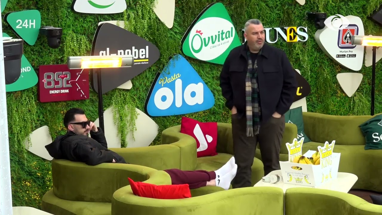 Shporru, ti s'do veten dhe njerëzit e tu/ Kristi debaton me Rogertin, ndërhyn Stenaldo