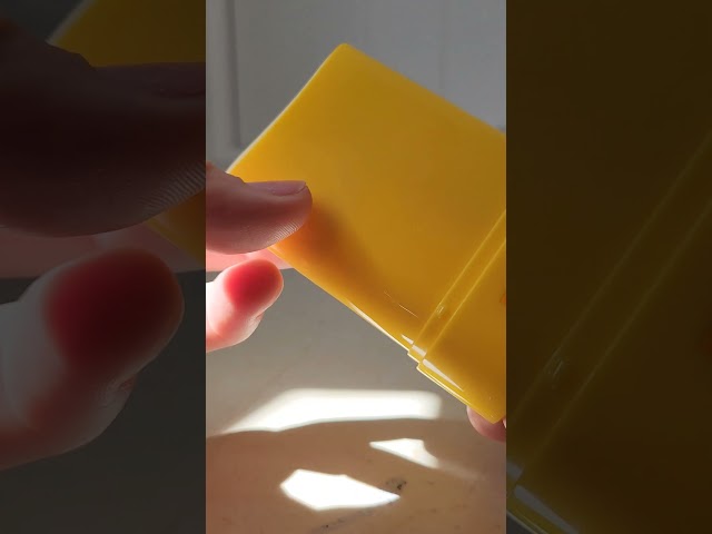 Vídeo relacionado con Nature Republic Fresh Powdery Sun Stick SPF50+/PA++++ Waterproof Sun Stick 22g Korean Skincare