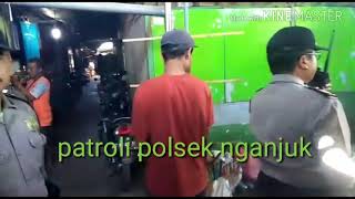 preview picture of video 'Patroli di pasar wage polsek nganjuk kota'