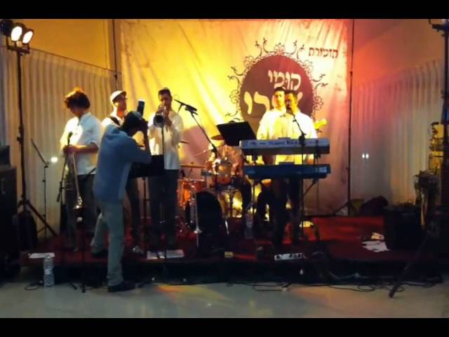 קליפ Leaving של תזמורת קומי אורי