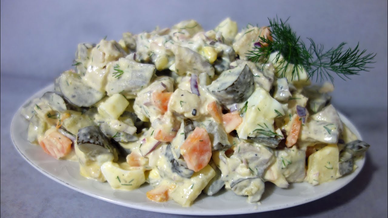 Sałatka śledziowa – tradycyjna sałatka na święta