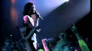 Quiet Riot - Love&#39;s a Bitch (Live)