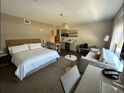 Element, San Jose airport [King Studio] (212)