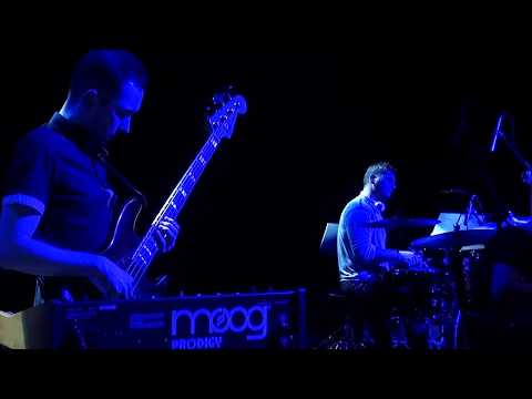 Schmidt Electric - Dark Morning (Live)