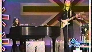 ERIC CLAPTON AT THE JOHNNY CASH SHOW 1970 - IT&#39;S TOO LATE