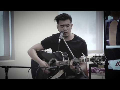 My Queen - Joseph Vincent (Live at UHWO)