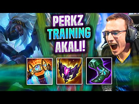 PERKZ TRAINING SOME AKALI WITH NEW ITEM! -VIT Perkz Plays Akali MID vs Vladimir! | Preseason 2022
