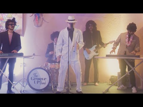 MGbility & Kranèt - Groove Up