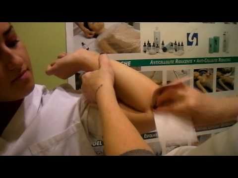 Il tutore sul noleggio ginocchio Esercizio Valentin Dikul in osteocondrosi