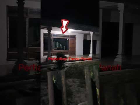 Penampakan Hantu Rumah Kosong
