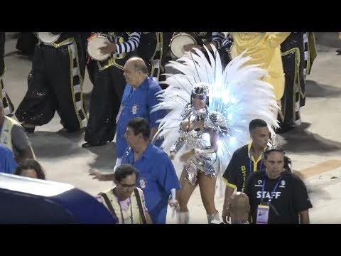 São Clemente 2019 - Esquenta da Bateria [4K]