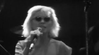 Blondie - Kung Fu Girls - 7/7/1979 - Convention Hall (Official)