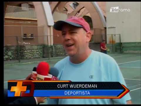 Jubilados estadounidenses promueven la práctica del Pickleball