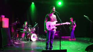 Max Can't Surf - Nuke 15