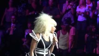 Nicki Minaj Check it Out please Live Montreal 2011 HD 1080P