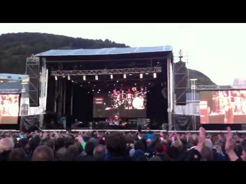 Ozzy and Slash, Geezer Butler, Zakk Wylde - "Paranoid" - Live in Bergen