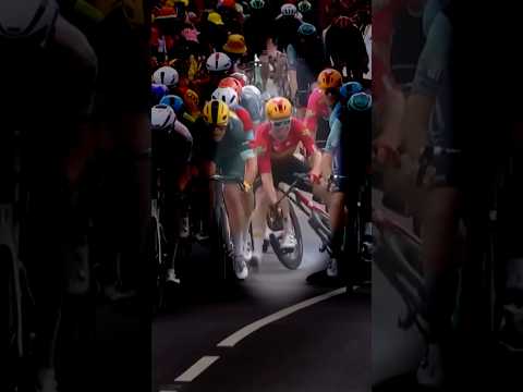 Comment Pogacar a-t-il empêché les chutes dans les sprints ? 🤔