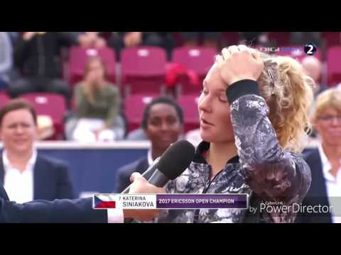 Katerina Siniakova cries during Båstad ceremony