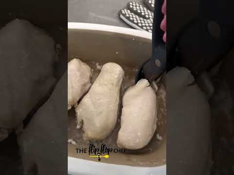 🍗Chicken breasts in the microwave → perfectly cooked + shredded in minutes!