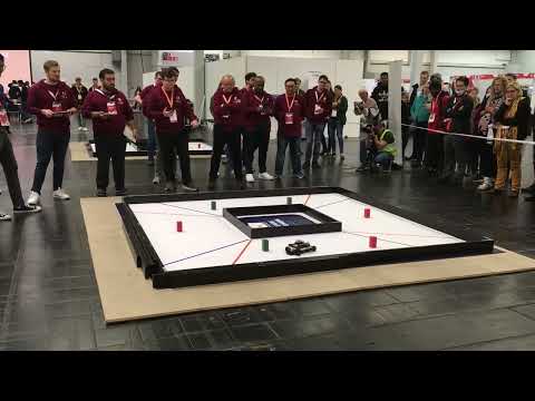 WRO 2022 future engineers international final run 2 with pillars