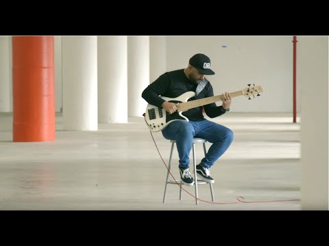 Danny Hernandez and the Emperor Standard Special feat. Aguilar Super Splits