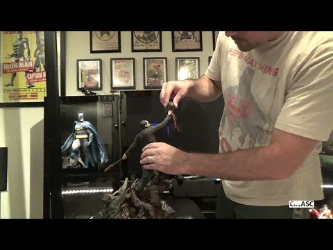 The Walking Dead NEGAN RESIN STATUE UNBOXING