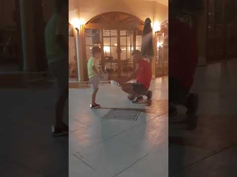 Andrei Coman Zeibekiko in Grecia