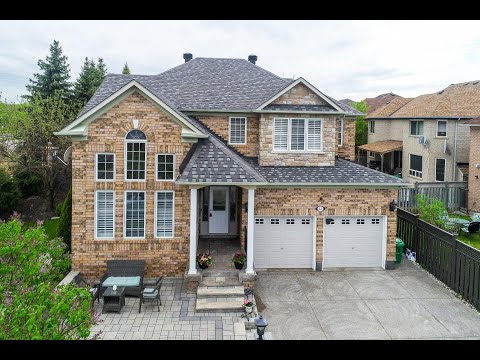 12 Small Court Brampton