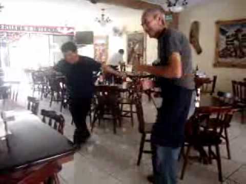 ACHORADOS BAILANDO Y CHICHEROS