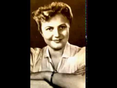 Zentai Anna -  Egy régi nótát hoz Budáról át a szél