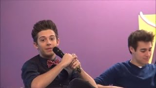 Ruggero Pasquarelli alla conferenza di Violetta Live 2015