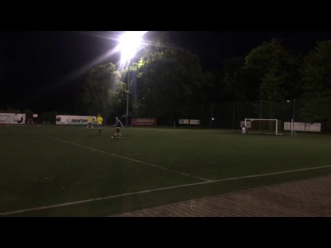 25.05 Olimpia Sępolno (czarne) - The Crazy Gang (żółte)