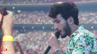 SEBASTIÁN YATRA &quot;En Guerra&quot;, pide la paz mundial emocionado junto a todos sus fans