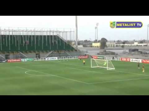 Incredible 70-yard golazo! Cristian VILLAGRA (FC Metalist) vs. Dinamo Moscow 23/01/2012