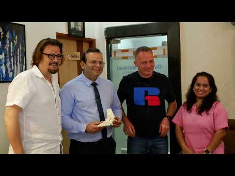 Visit of international experts at Suyog Hospital Nagpur for revolutionary treatment of flat feet