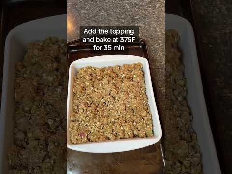 Rhubarb Crisp