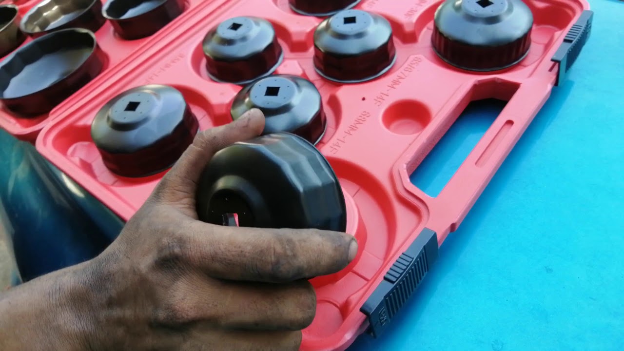 Uso herramientas saca filtros