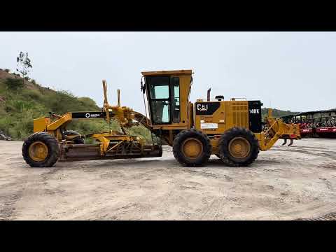 Caterpillar 140K em leilão em Jambeiro, São Paulo