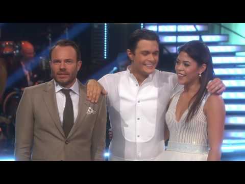 Tony Irving får juryn att bryta ihop av skratt - Let’s Dance (TV4)