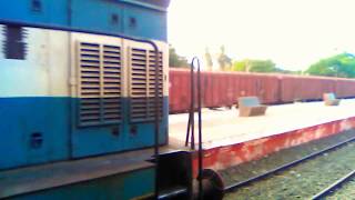 preview picture of video 'Two Visakhapatnam Diesel Engines At Palakollu'
