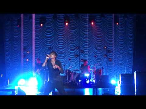 Suede - Can't Get Enough. live @ Entertainment Stage, Athens 2011